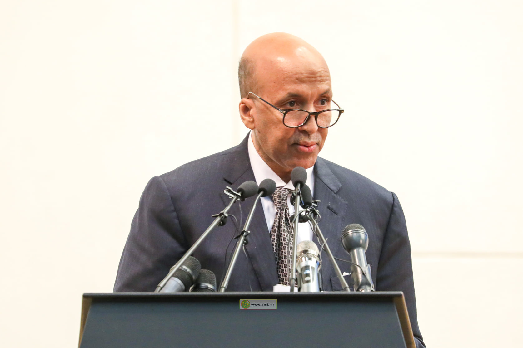 محمد ولد انويگط يتعهد بحل المشاكل الإستراتيجية للبلد&nbsp;(…)