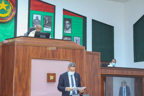 النواب يصادقون على مشروع قانون المالية الأصلي لسنة 2022&nbsp;(…)