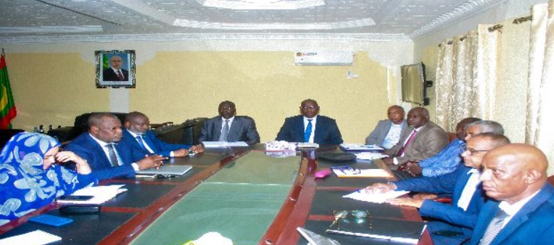 وزير التهذيب يناقش مع المدرين الجهويين للتعليم مدى&nbsp;(…)