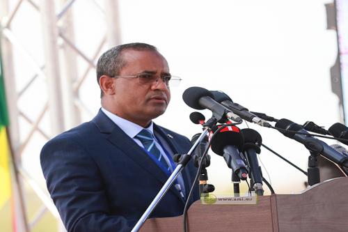 وزير التجهيز والنقل: جسر روصو يشكل الحل الأمثل لانعدام&nbsp;(…)