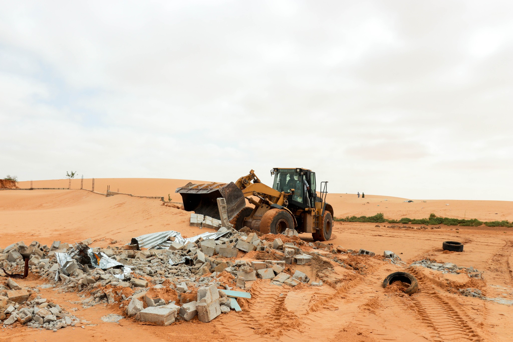 وزارة الإسكان: أزلنا 3 حيطان كبيرة تغطي مساحة 6 هكتارات&nbsp;(…)