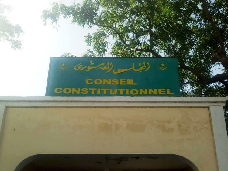 عاجل: ولد بوبكر يصل المجلس الدستور من أجل تقديم ملفه(صور)