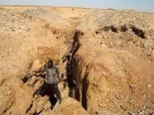 قتلى ومفقودين في حادث انهيار بئر في اكليب اندور(التفاصيل)