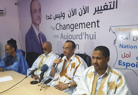 مجموعتان سياسيتان تنسحبان من فلك النظام وتنضمان لولد بوبكر