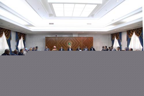 بدء اجتماع مجلس الوزراء