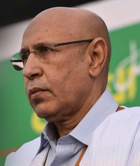 من لي بقنبلة دخان؟