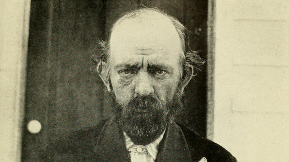 تعرف على طبيب أجرى تجارب مرعبة.. ونبذه الجميع