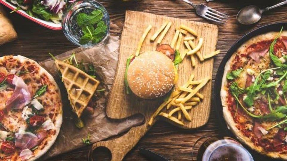 هذه حقيقة مخطار مكونات الوجبات والمشروبات السريعة