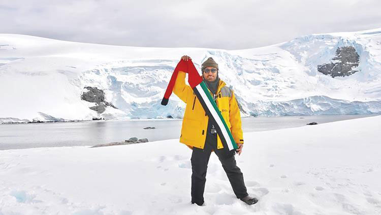 حمد الغفلي.. عاشق السفر والترحال