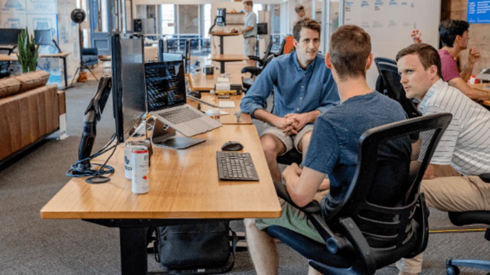 كيف تحافظ على صحتك أثناء العمل؟