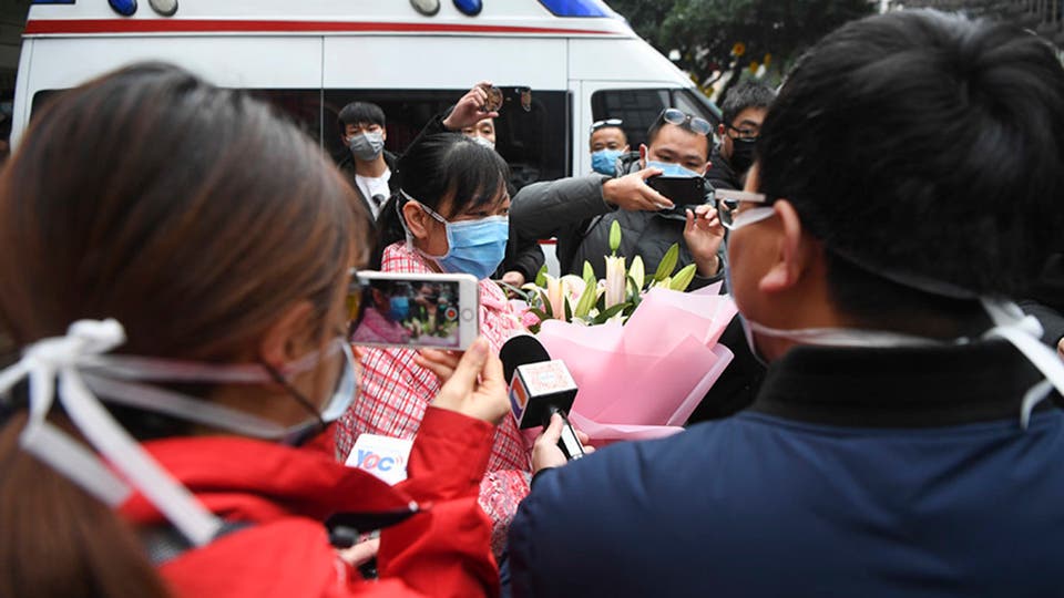 فتاة صينية أول مريض يشفى من كورونا تروي تجربتها مع المرض&nbsp;(…)