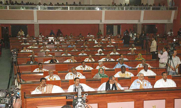 نواب المعارضة ينتقدون الدورة البرلمانية المختتمة بموريتانيا