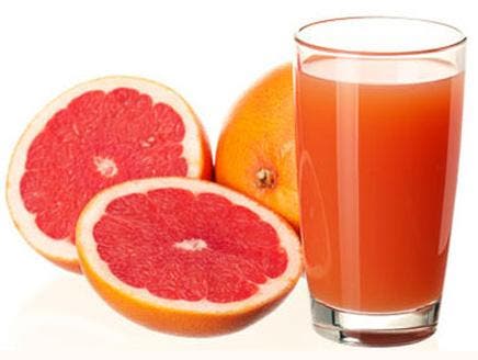 تعرف على مشروبات عليك تجنبها عند تناول الدواء..