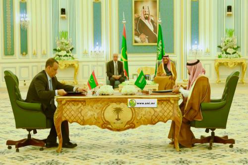 التوقيع على مذكرتي تفاهم و برنامجين تنفيذيين بين&nbsp;(…)