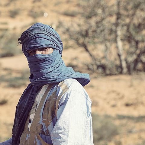 فيروس كورونا يعيد الموريتانيين لاستخدام العمامة واللثام