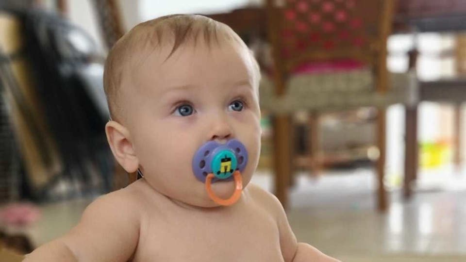 أم أصغر مصاب بكورونا تحذر الأهالي: راقبوهم(التفاصيل وصورة)