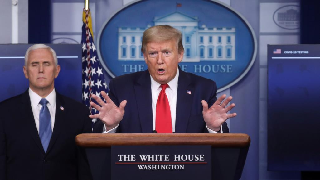 لوموند: وباء كورونا يعصف بالكوكب والعالم بدون زعيم