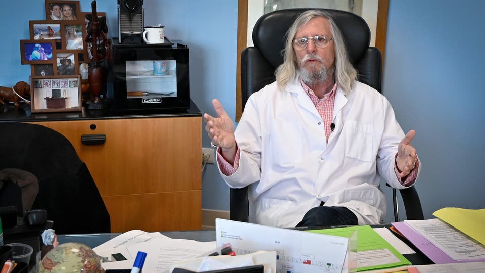 طبيب فرنسا المشاكس من جديد: كورونا قد ينتهي في هذا الوقت&nbsp;(…)