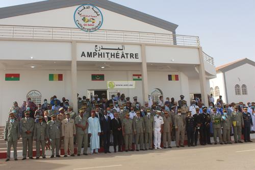 تخرج الدفعة الثانية لدورة الحرب في كلية الدفاع لدول&nbsp;(…)