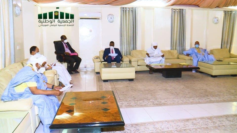 مؤتمر الرؤساء بالجمعية الوطنية يحيل مجموعة من مشاريع&nbsp;(…)