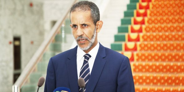 عاجل: الوزير الأول إسماعيل ولد الشيخ سيديا يقدم استقالة&nbsp;(…)