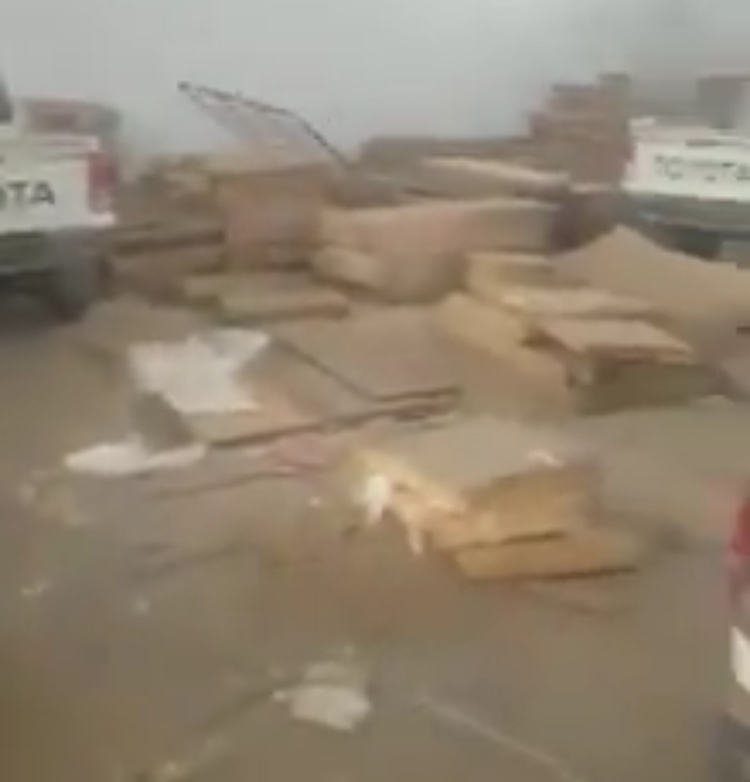 مصدر: هذا ما صادرته النيابة اليوم من مخازن تابعة لعزيز..&nbsp;(…)