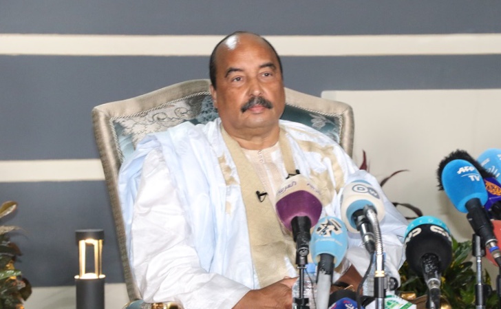 ما الذي كان ينوي عزيز قوله في مؤتمره الصحفي الذي لم يتم؟