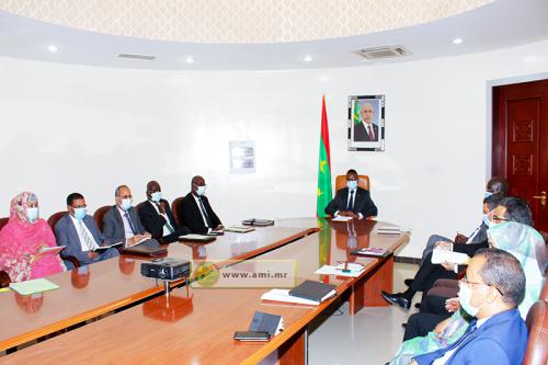 أول اجتماع للوزير الأول بإحدى اللجان الوزارية