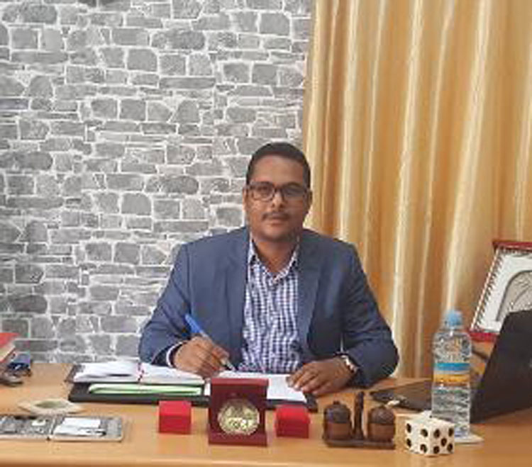 خبير قانوني: مقرر حل الأحزاب السياسية مخالف للقانون