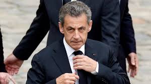 توجيه تهمة تكوين 