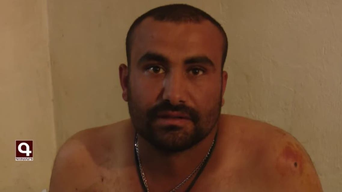 مرتزق سوري يعترف: 100 دولار إضافية على كل رأس أنحرها(صورة)