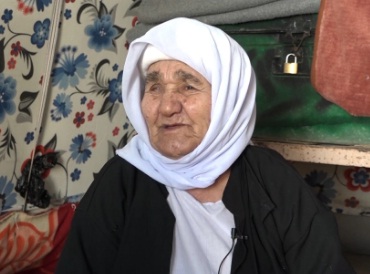 معمرة تكشف أسرار وصفة طول العمر