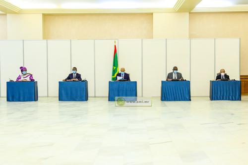 مجلس الوزراء يجتمع وأنباء عن اتخاذ قرار بشأن حظر التجول