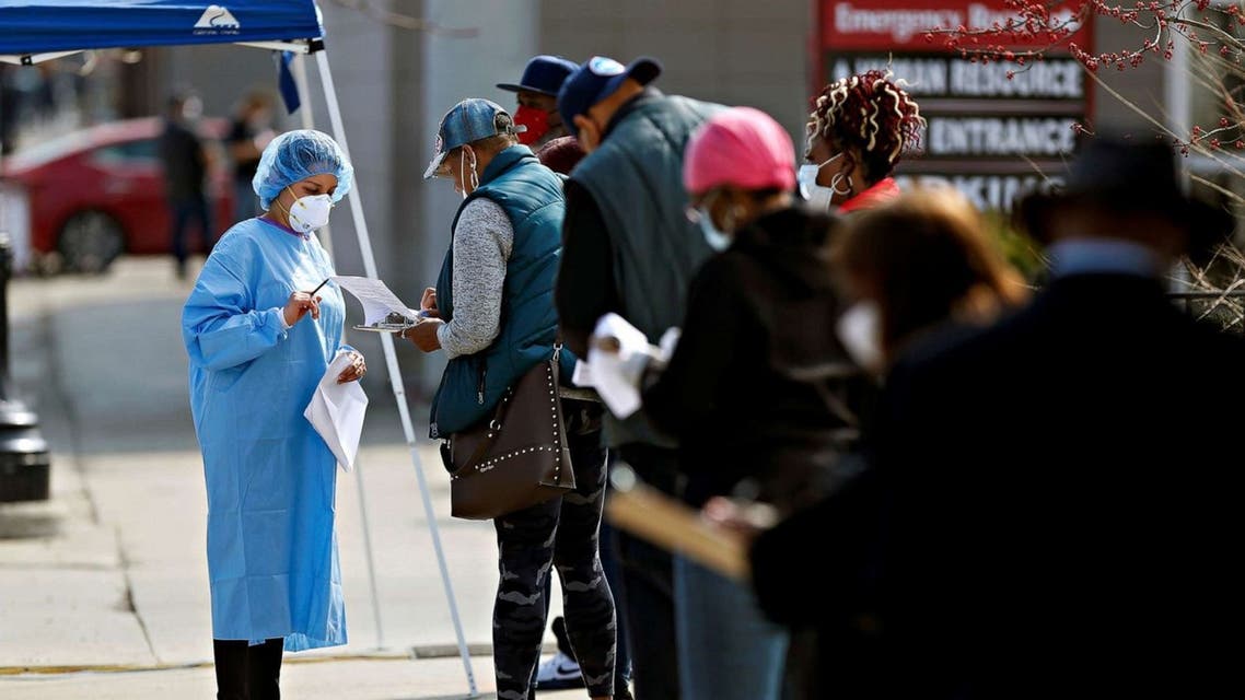 خبير أميركي: كورونا قد يختفي في أبريل لهذه الأسباب