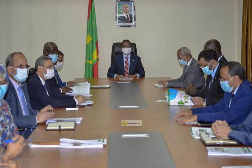 تفاصيل اجتماع الوزير الأول باللجنة الوزارية المكلفة بمتابعة