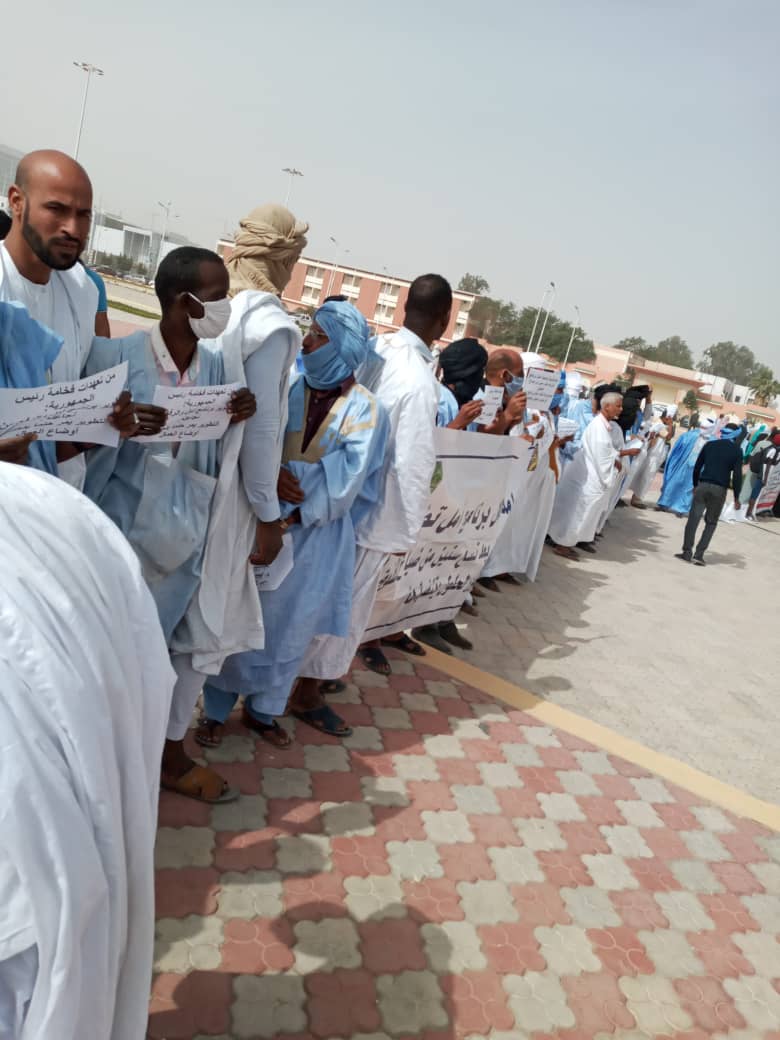 عمال برنامج أمل: هذه رسالتنا لرئيس الجمهورية