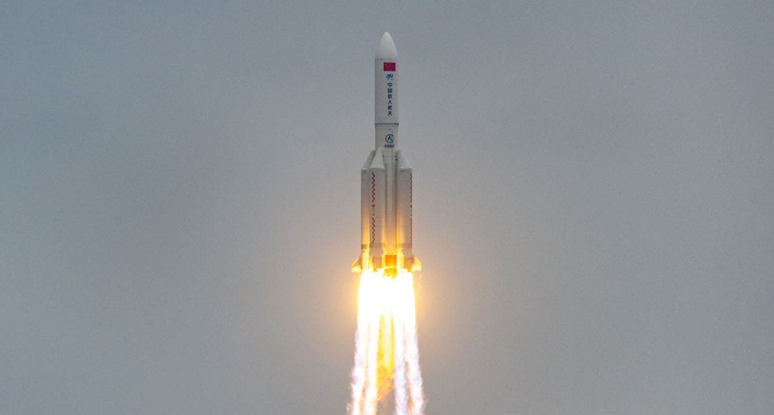 الصين تكشف عن مكان سقوط صاروخها المرعب