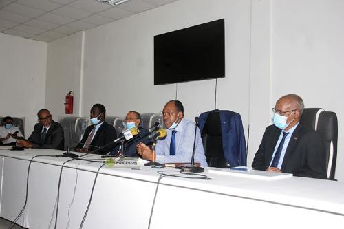 وزير التشغيل والتكوين المهني يعقد جلسة استماع مع&nbsp;(…)