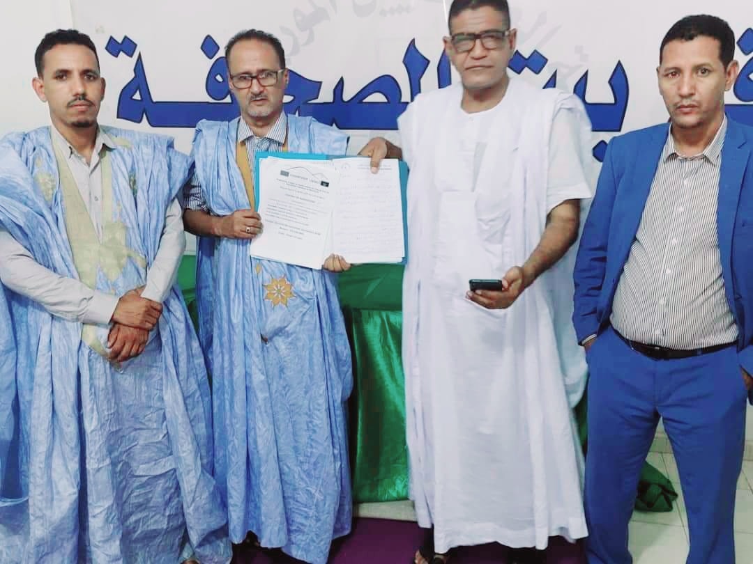 النقيب المنتخب يتسلم مهامه من النقيب السابق