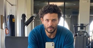 قصة هدف.. حسام غالى يسجل للمنتخب بطريقة بهلوانية فى مرمى (…)