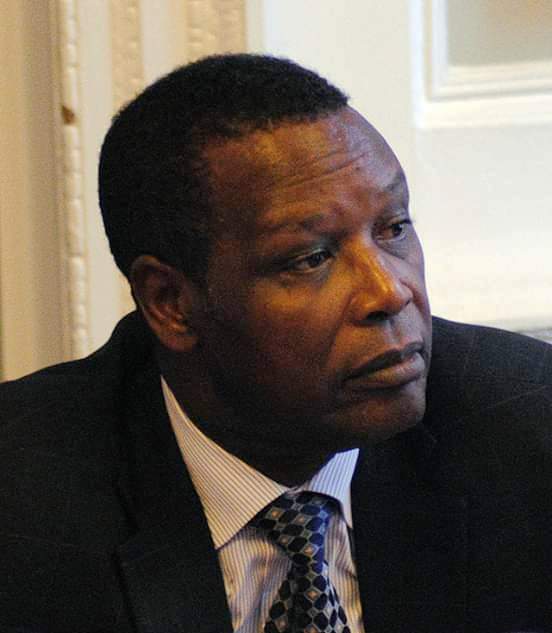 تعرض رئيس بوروندي لحادث على طريق أكجوجت(التفاصيل)