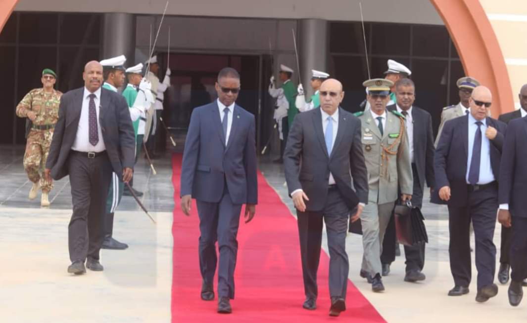 هؤلاء هم من رافقوا ولد الغزواني إلى غينيا الاستوائية