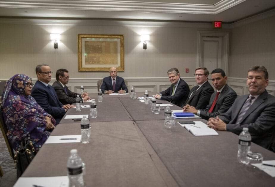 ولد الغزواني يلتقي الرئيس التنفيذي لشركة كوسموس إنيرجي&nbsp;(…)