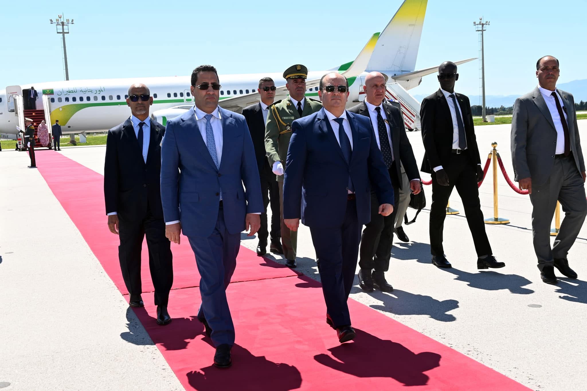 إلى الإخوة الجزائريين: 