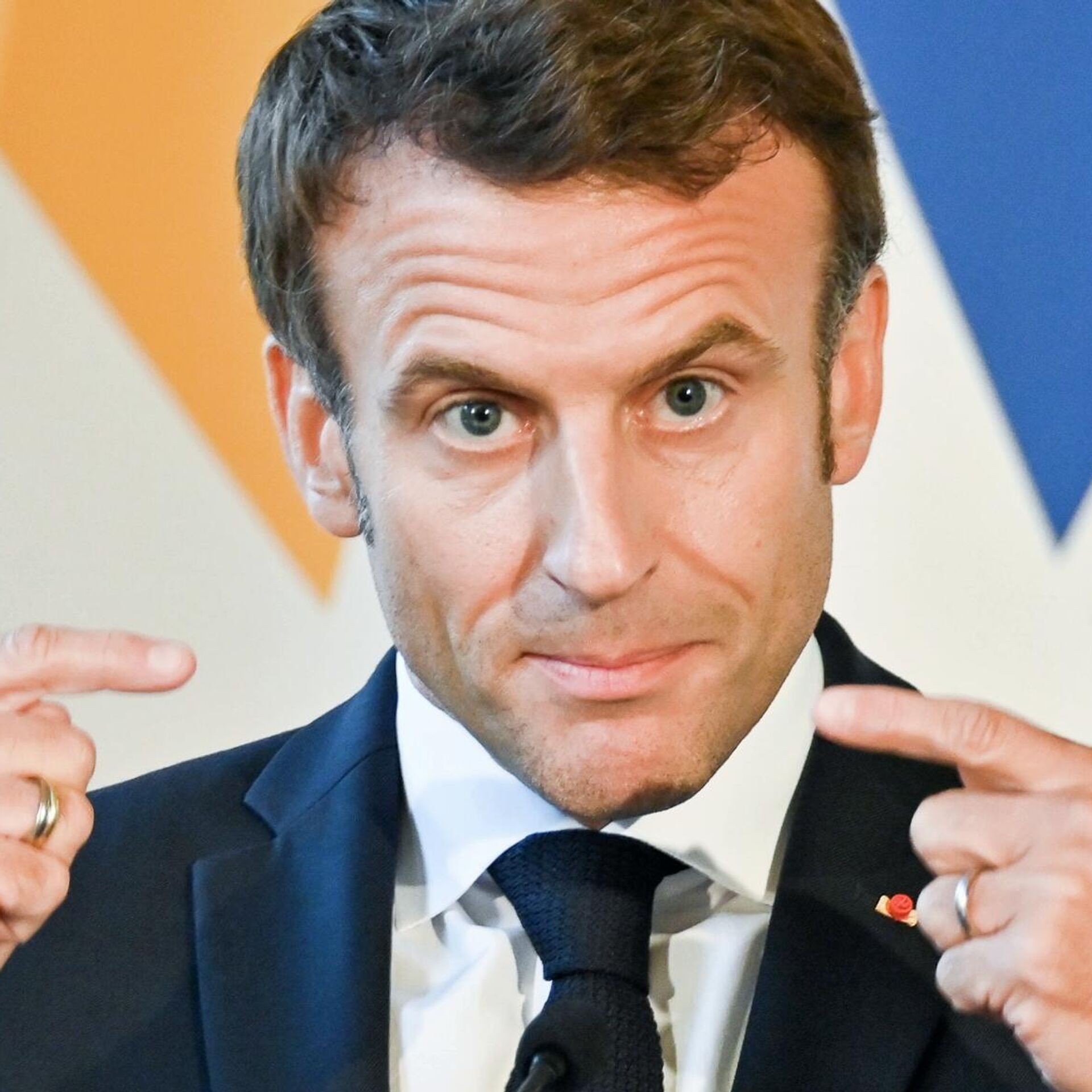 متى سيكون ماكرون عاقلا ويتحلى على الأقل بأخلاق الصبيان&nbsp;(…)