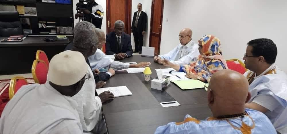 ولد الغزواني أول من يودع ملفه للترشح لرئاسيات 2024