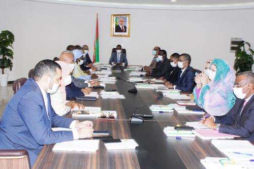 الوزير الأول لأعضاء الحكومة الجديدة: يجب الانفتاح على&nbsp;(…)