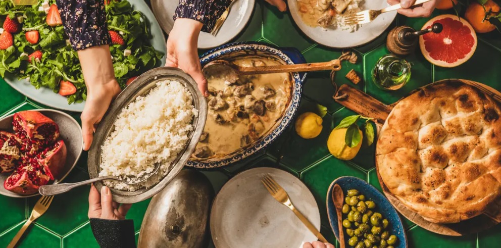 كيف تنقي جسمك من السموم بشهر رمضان؟