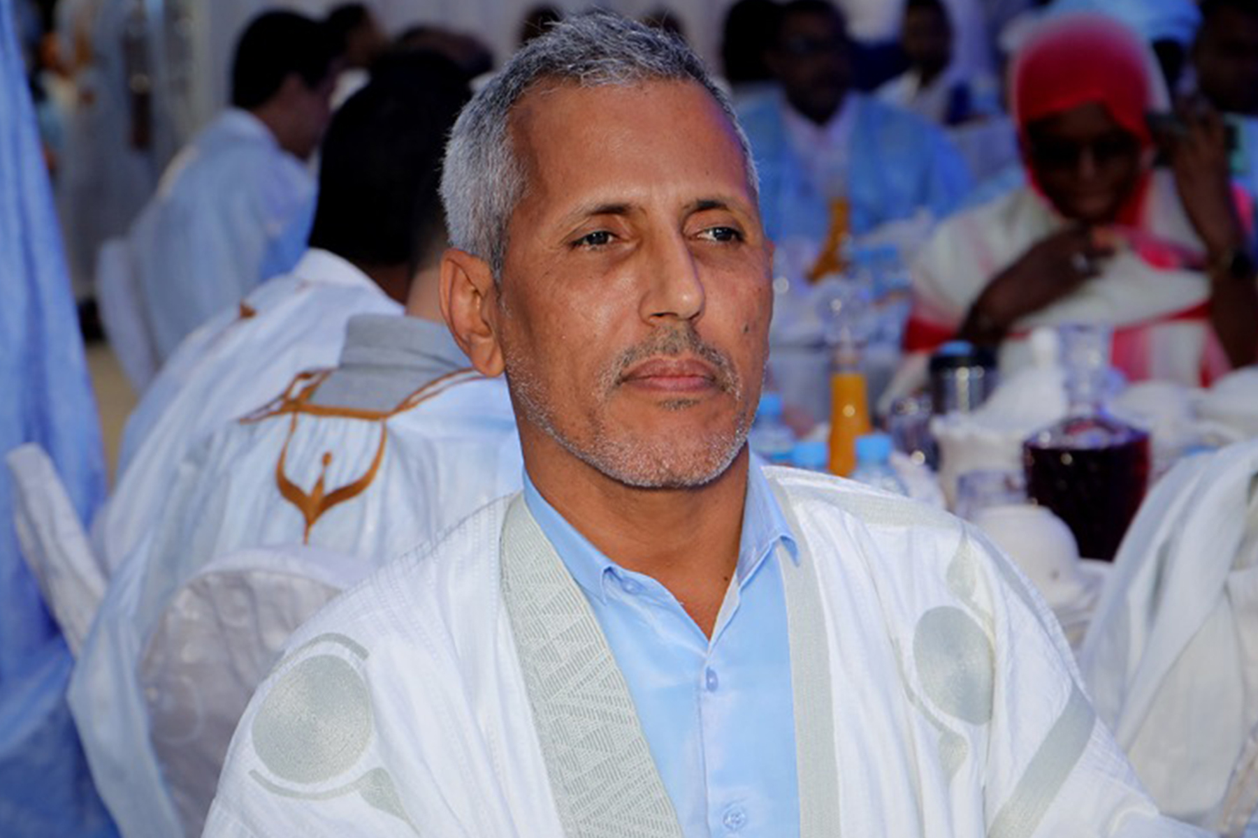 التشاور والأجندات الشخصية