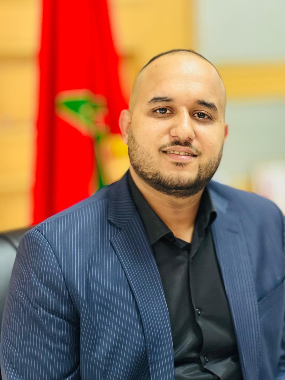 أحزاب سياسية وراء الباب منسية